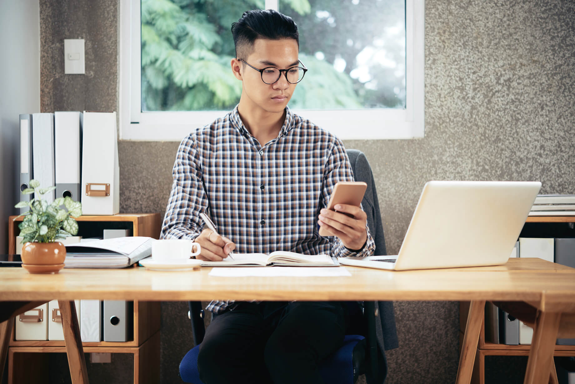 男人外遇心態是什麼？解析男人外遇特質與徵兆